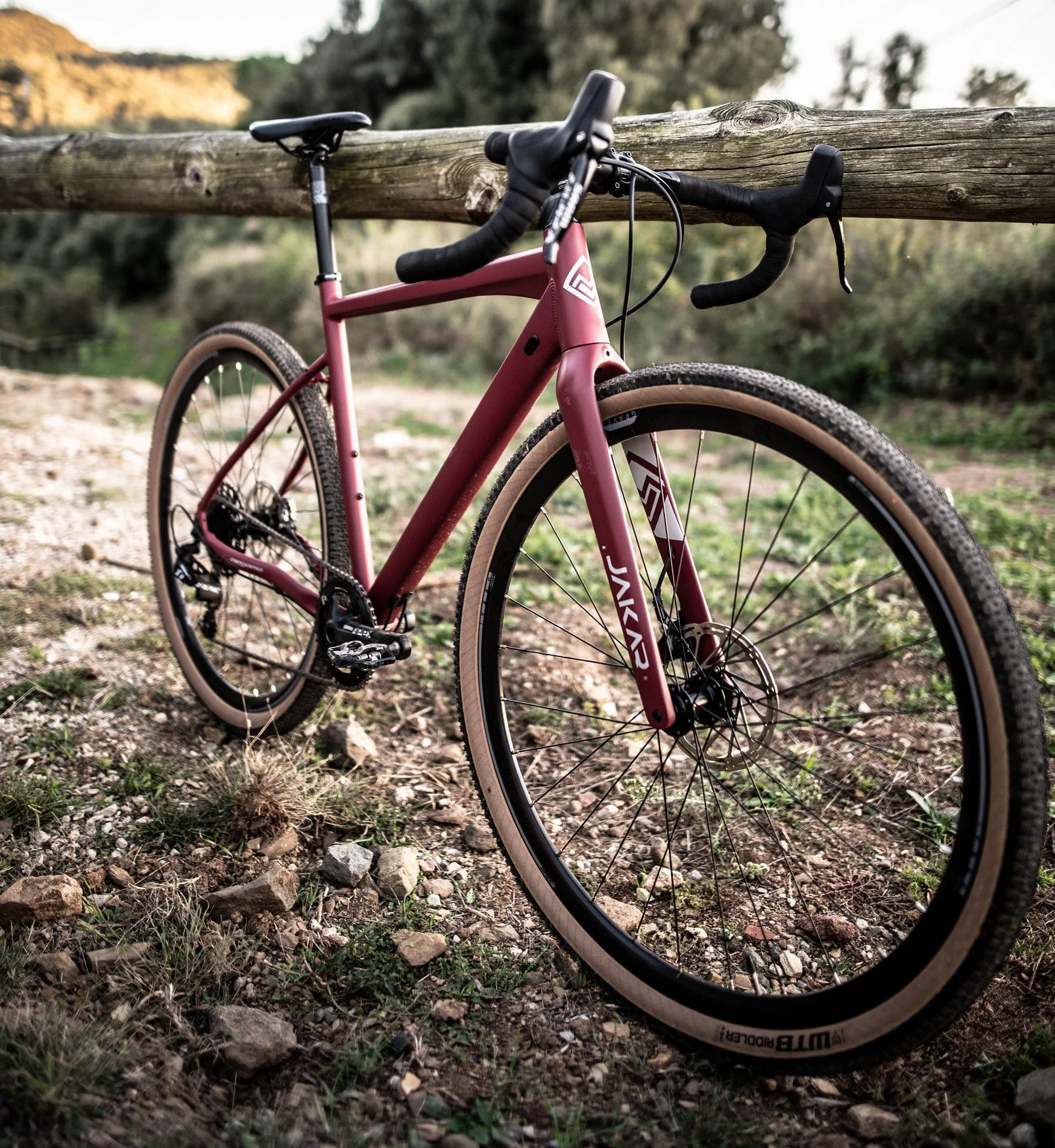gravel-pyrenees-dim-f925d0ea